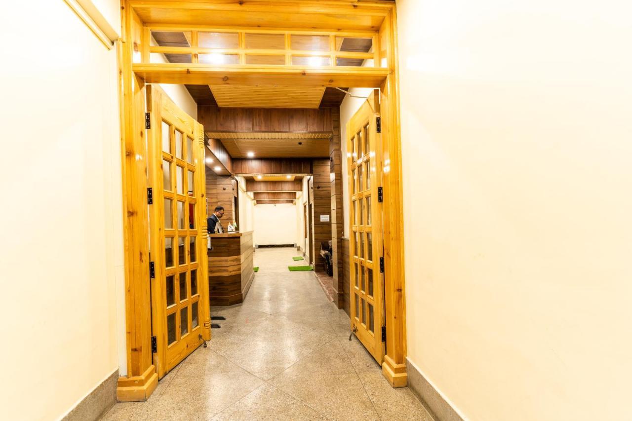 Hotel Woodland Nainital Eksteriør billede