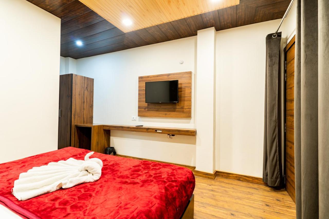 Hotel Woodland Nainital Eksteriør billede