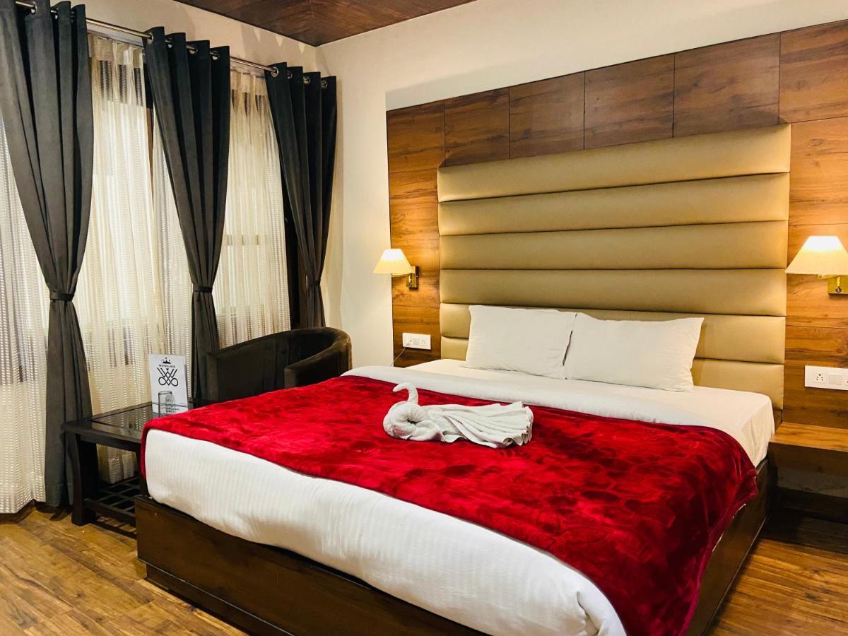 Hotel Woodland Nainital Eksteriør billede